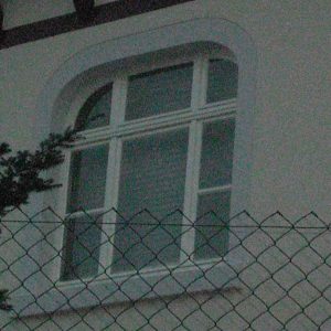 renoviertes denkmalgeschütztes Fenster